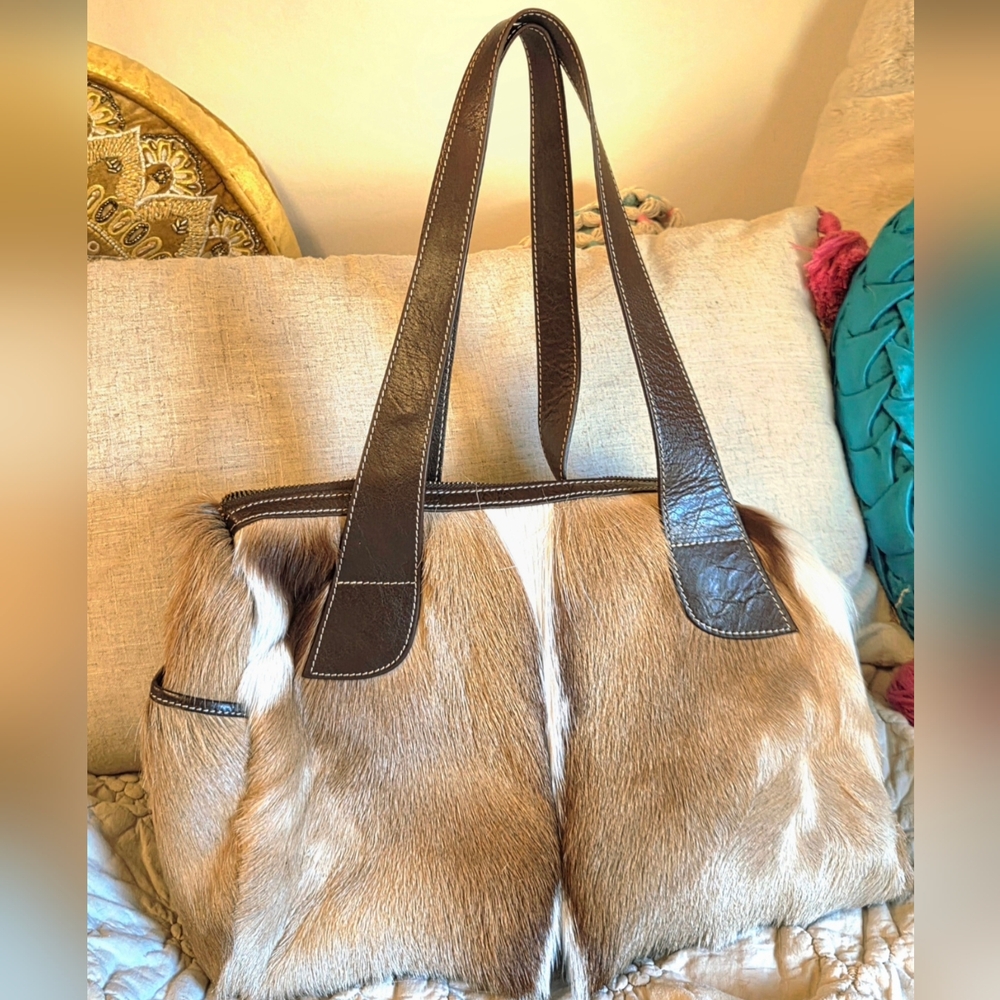 Hand Bag - Picture 2 of 10